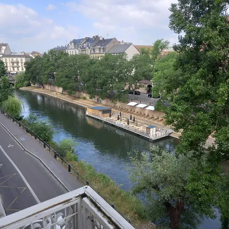 Grand Au Coeur De Appartement